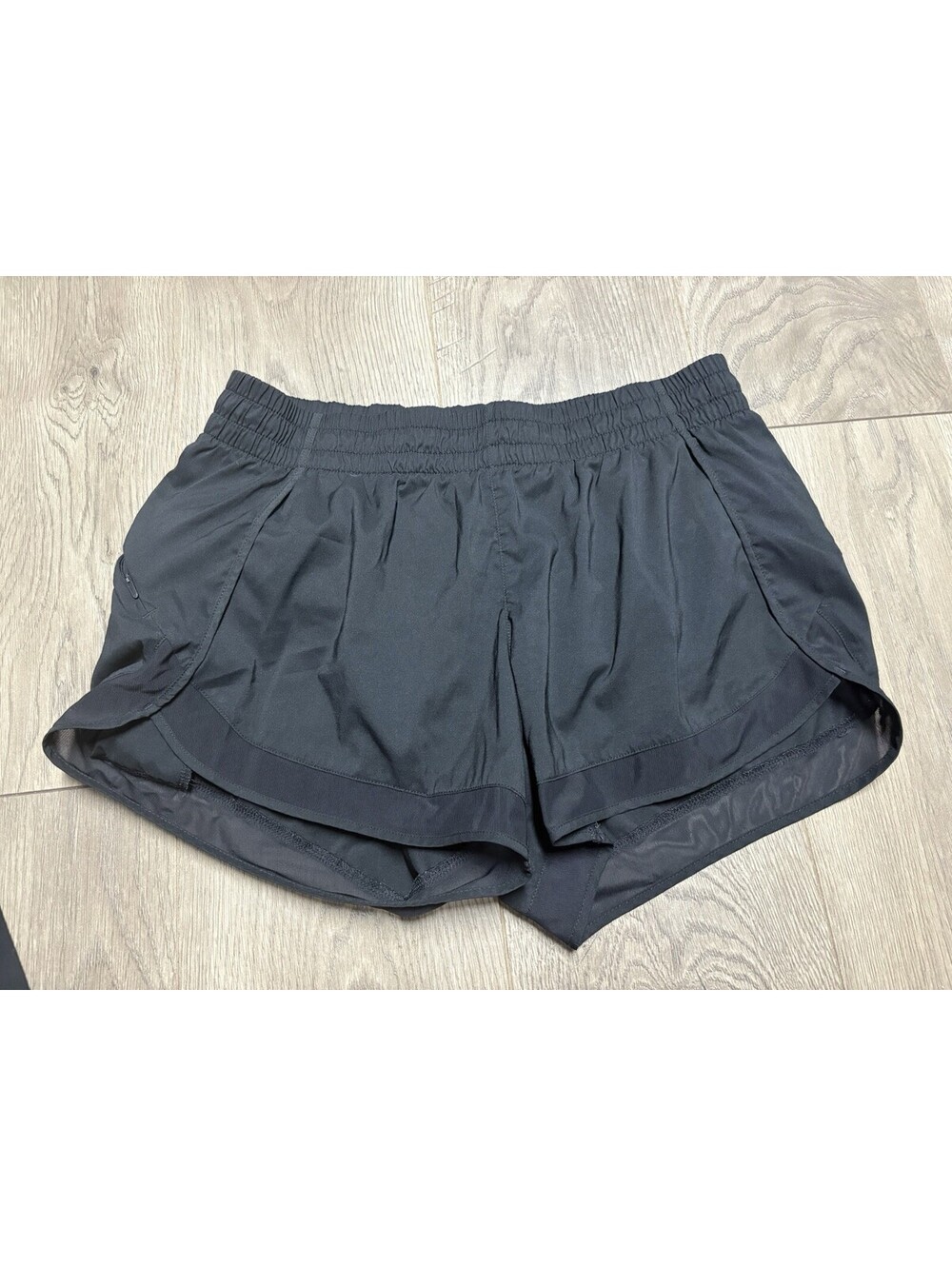 Athleta Mesh Racer Run Short 4" Black Lined Size Medium